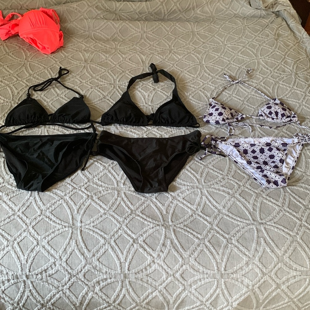 Bikini swimming suits